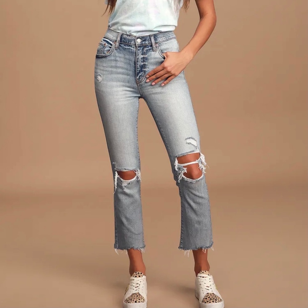 Daze Denim - size 31 - light wash distressed jeans